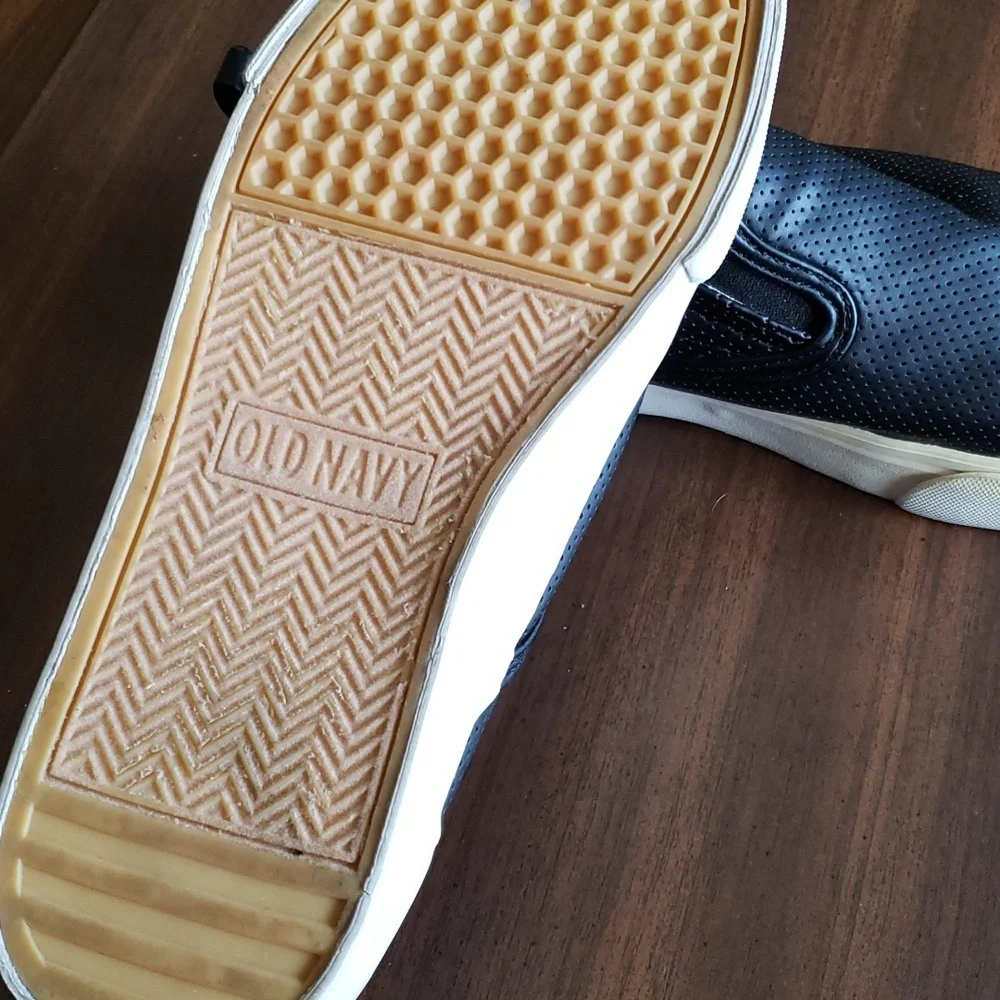 Old Navy Youth Size Slip On Size 3